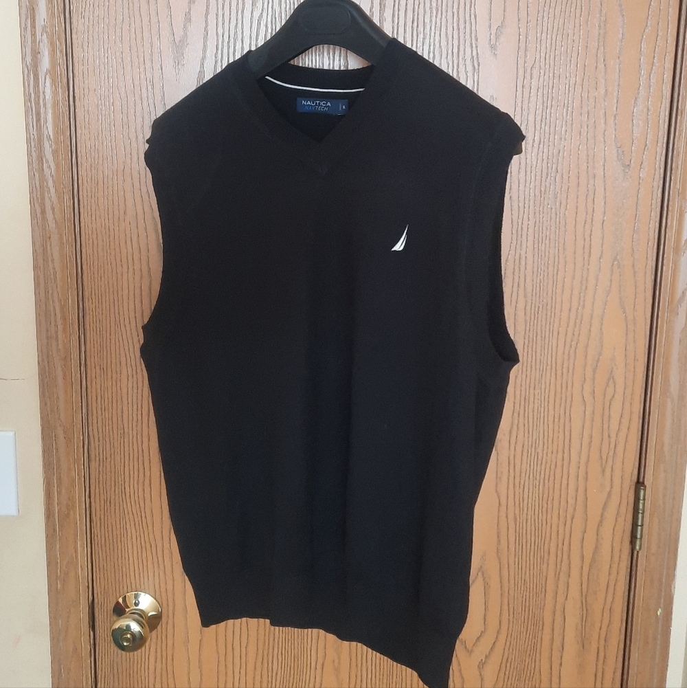 Nautica Navtech Men's Black V Neck Sweater Vest